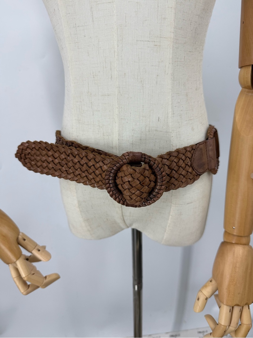 Vintage Woven boHo 80s 90s  Leather Circle Buckle Belt - Brown